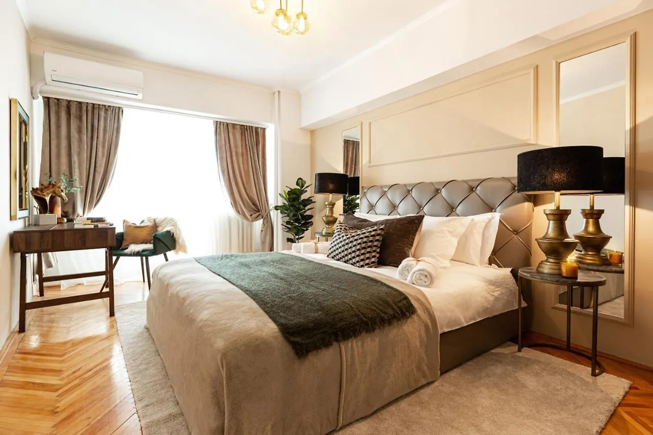 House Of Cards Apartment Bucharest